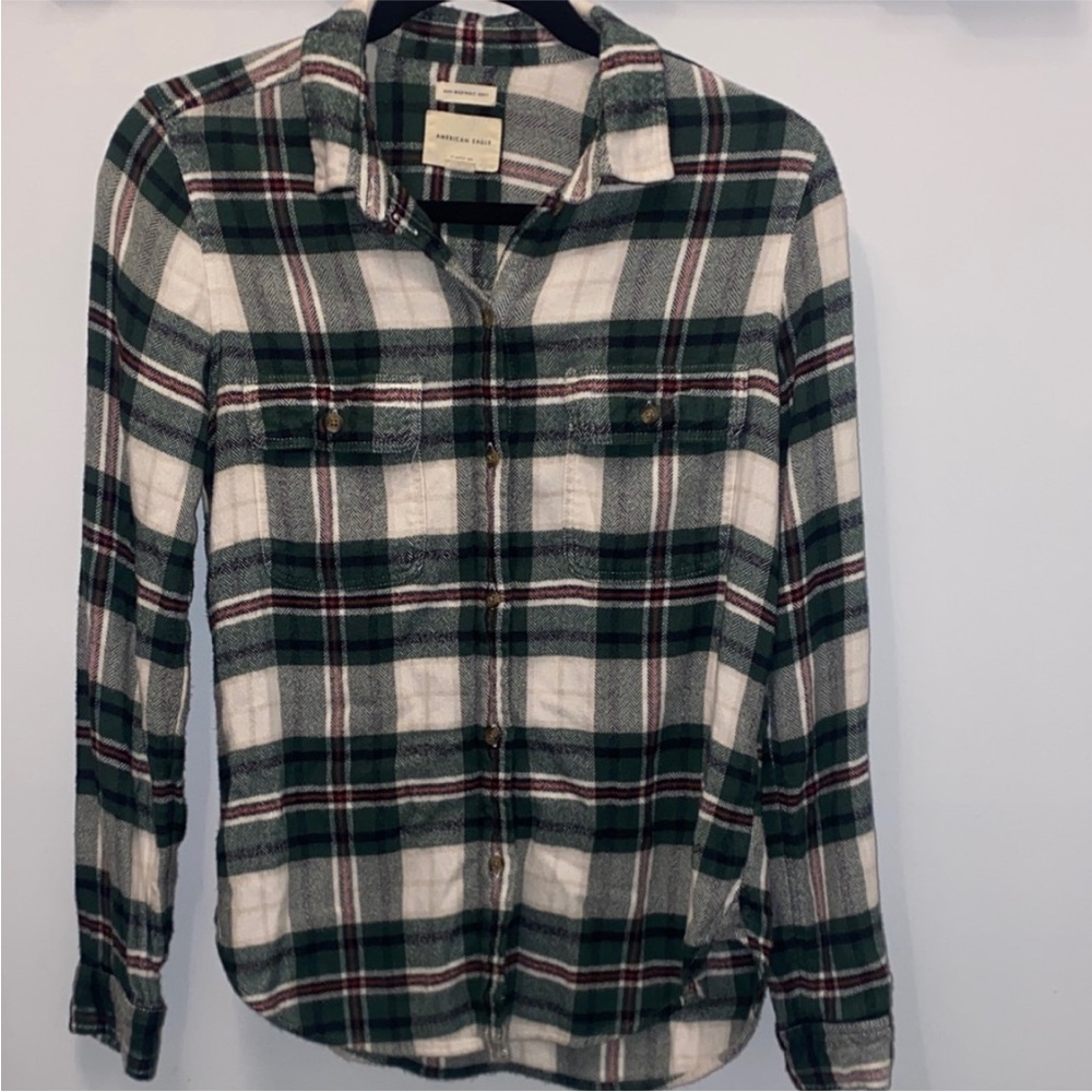 American Eagle Green Plaid Button-Up Shirt